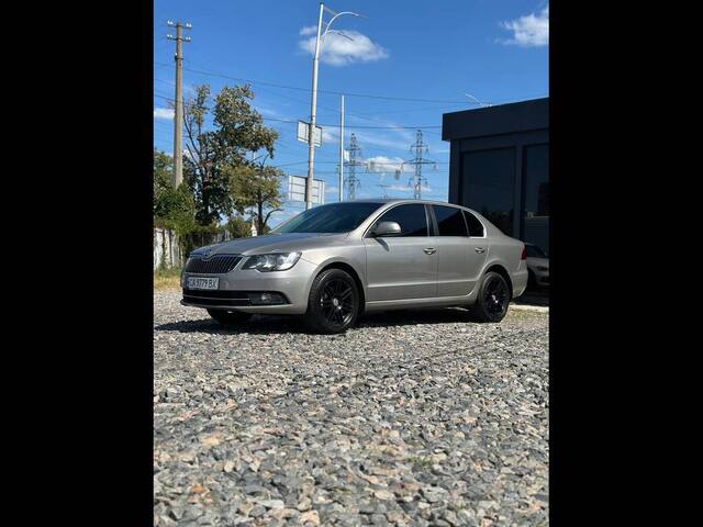 Skoda Superb 2015 (Шкода Суперб) — фото 1 з 5