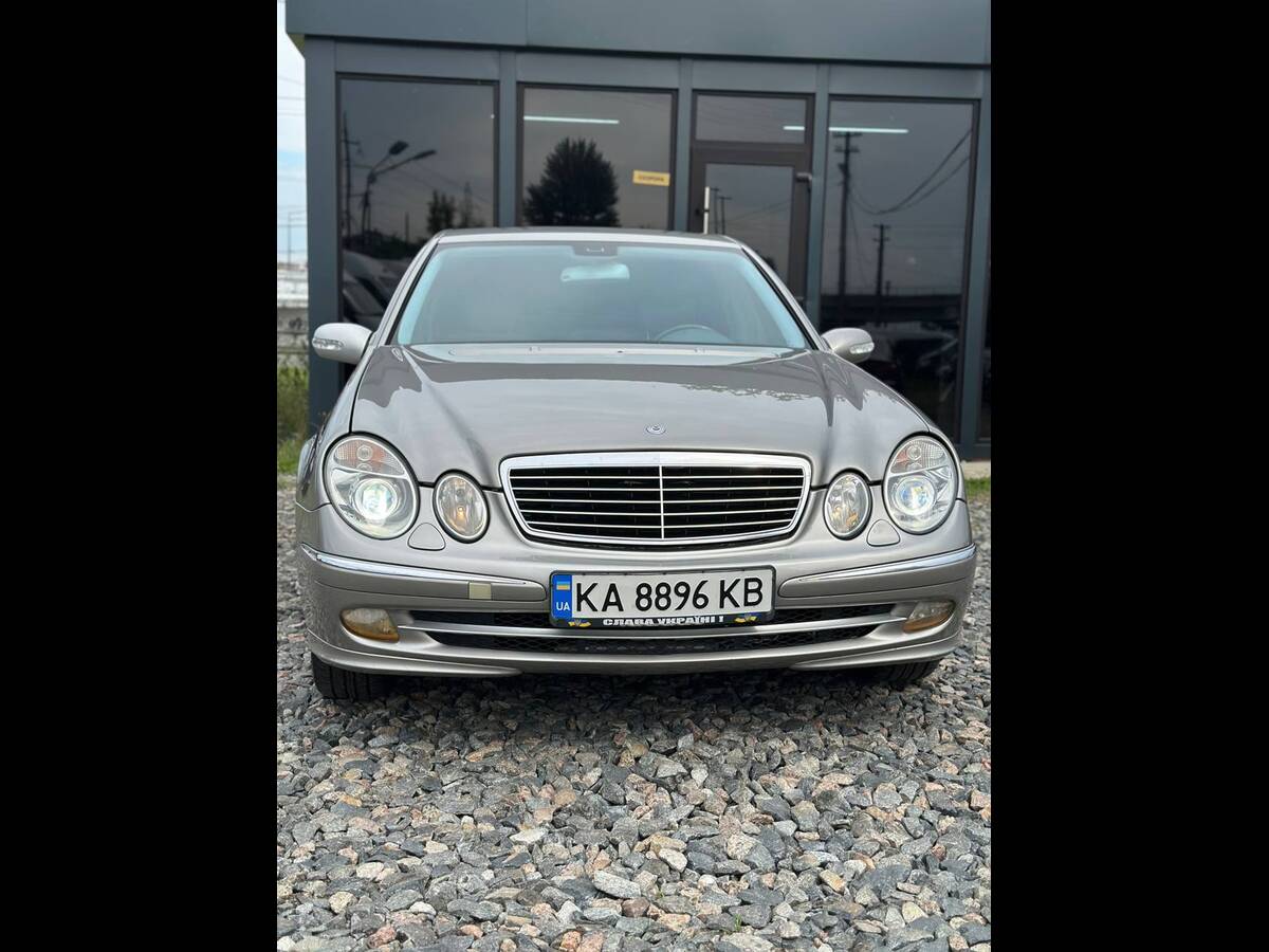 Mercedes-Benz E-Class 2004 (Мерседес-Бенц E-Клас) — фото 2 з 5