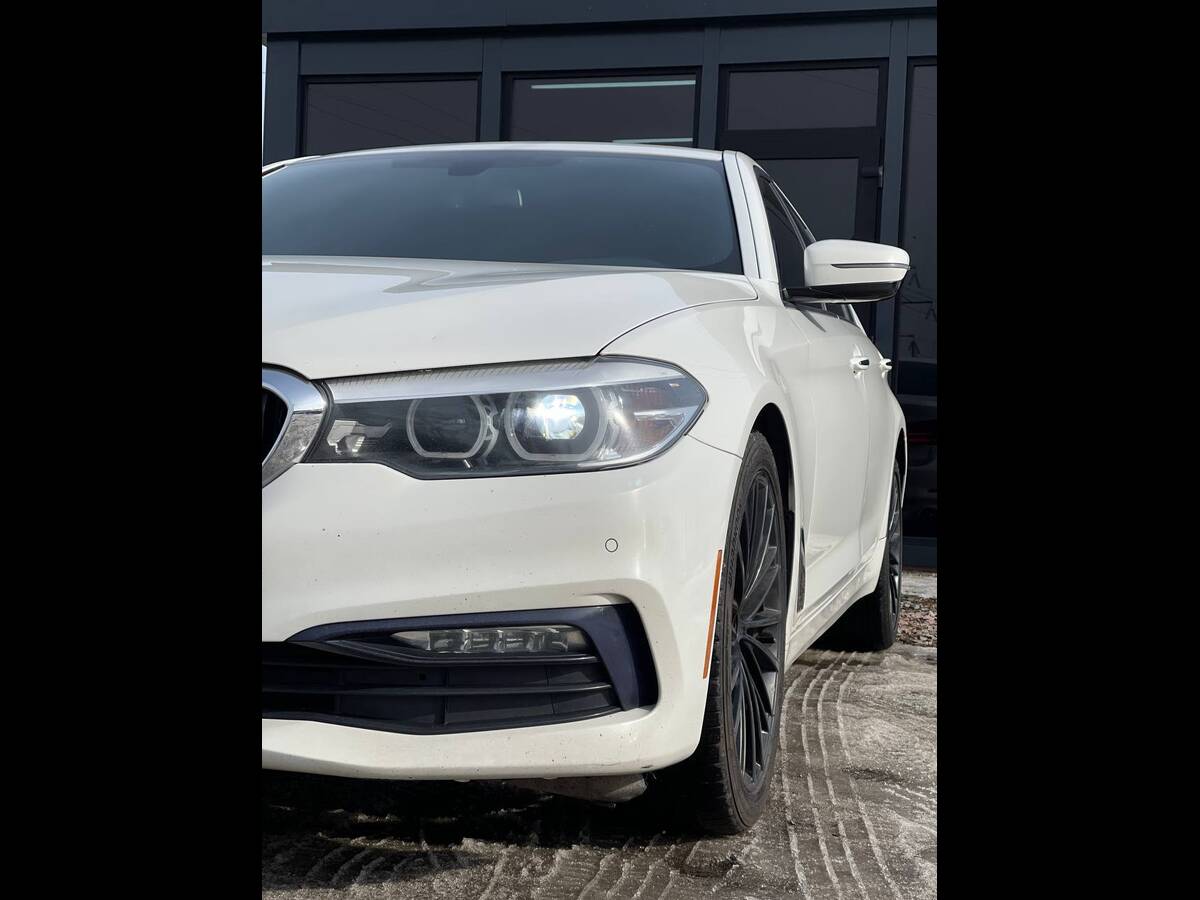 BMW 5 Series 2017 (БМВ 5 Series) — фото 4 з 5